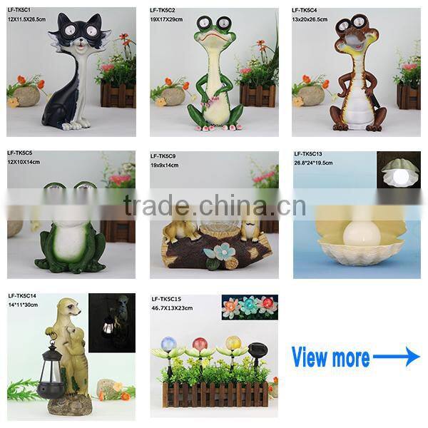 2016 polyresin garden dog solar light