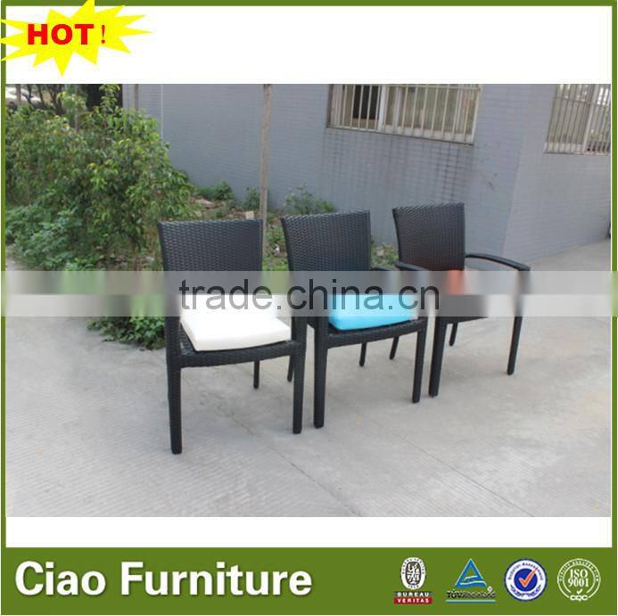 outdoor PE rattan furniture garden arm chair with cushion