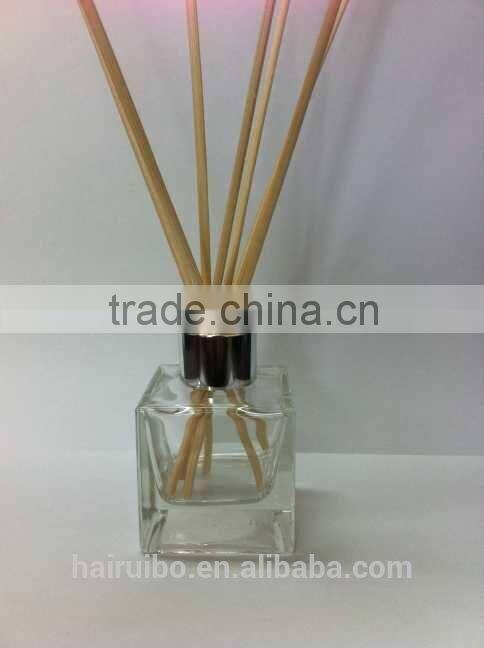 Classical square glass reed diffuser bottle with cork