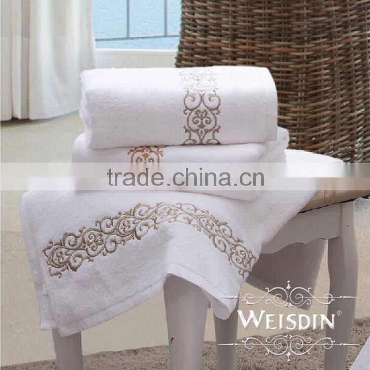 Manufacter 100% cotton towel set by embroidery your designs for sale