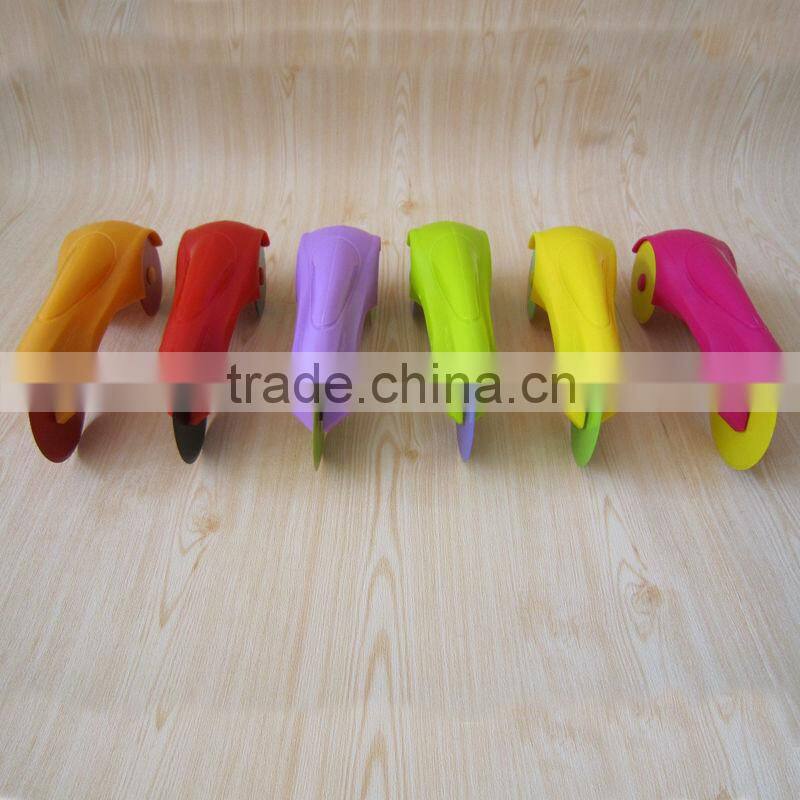 2015 Hot Sales Car Shape Cakes Cutter With Colorful Blade