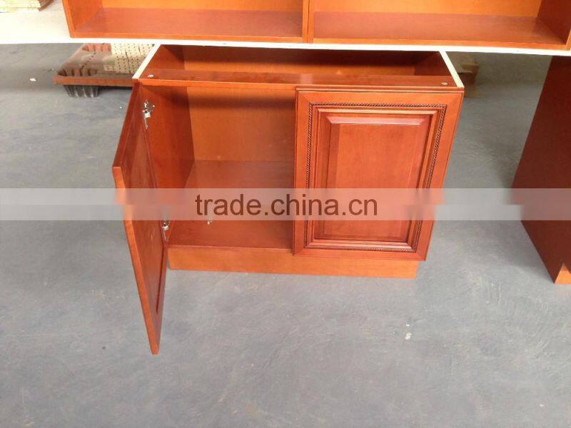 costom style walk in closet