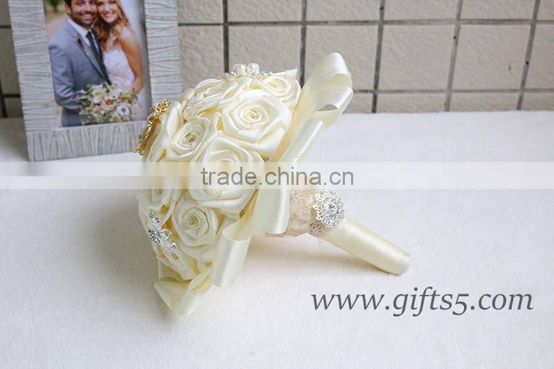 Beautiful flowers wedding bouquet