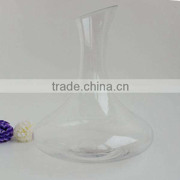 High quality wine glass decanter with 35oz capacity