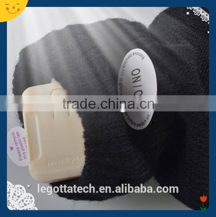 Hot sales amazine velvet flashing gloves raver dancing party 7 colors RGB light gloves