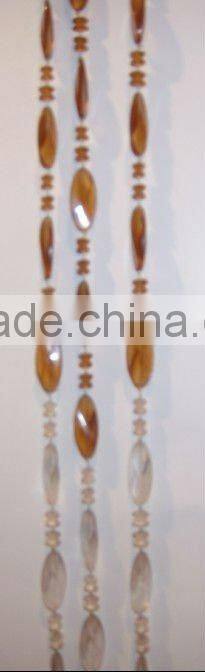 Plastic bead curtain