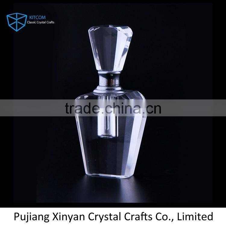 Factory Sale custom design crystal clear perfume bottles wholesale