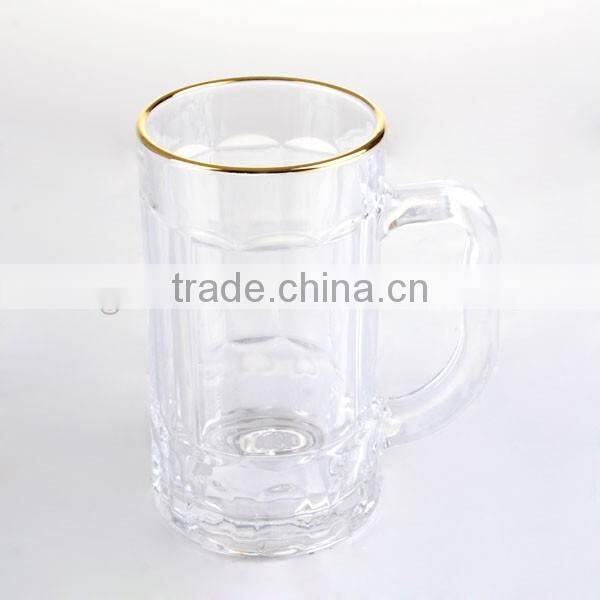 machine made beer glass with handle with gold rim