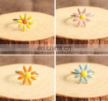 High Quality Hot Sale Daisy Rings Bridal ceramics Engagement Ring for Women Jewelry Gift