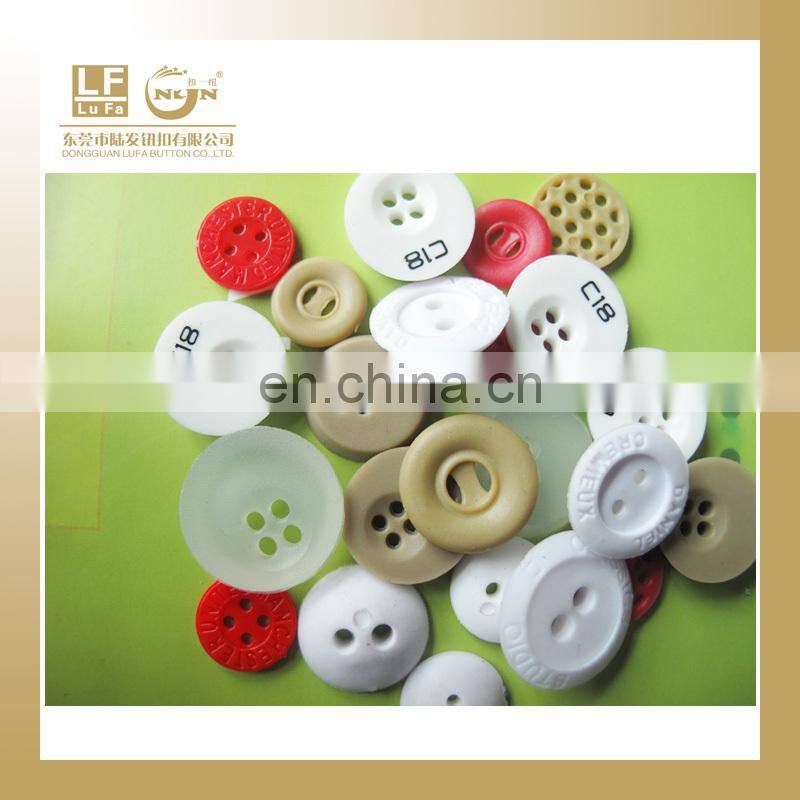 4 hole rubber button in white color