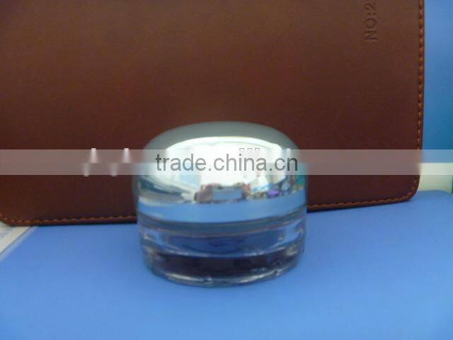 empty glass body cream jar with aluminum cap