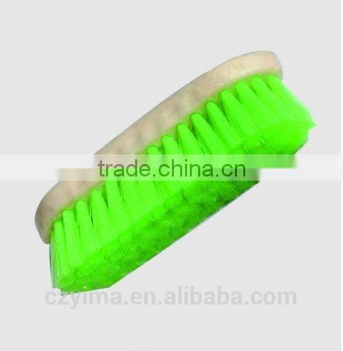 plastic horse dandy brush with stiff bristle for horse grooming