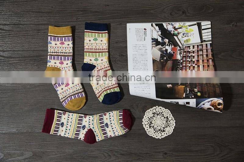 2016 new arrival jacquard women's fashion socks colorful cotton socks