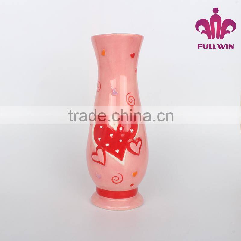 Full Win decorative high quality ceramic flower vase with heart design