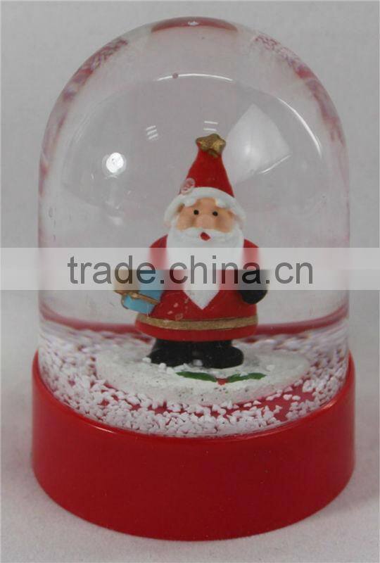 Unique plastic souvenir gift snow globes