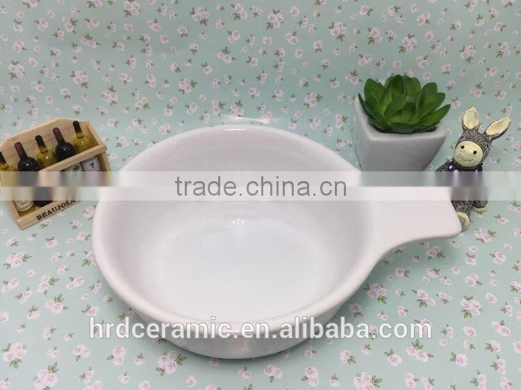 High Quality Stocked White ceramic sauce boat with handle