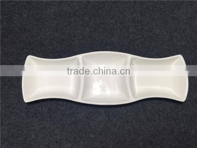 small ceramic boat shaped dishes