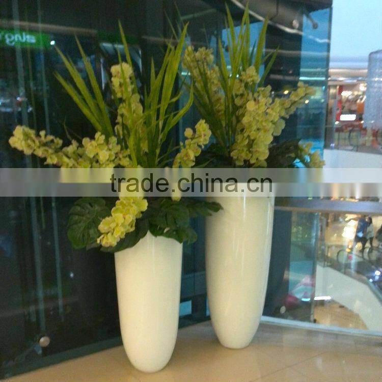 Fiberglass flowerpot planter