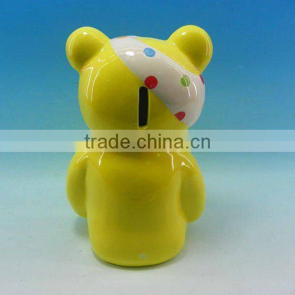2013 hot sale ceramic money bank in bear shape