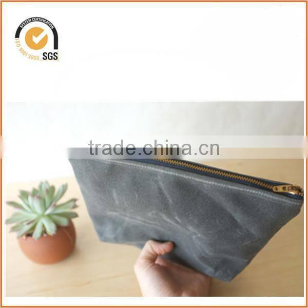 Vegan Canvas Zippered Pouch By Chiqun CQ-H01037