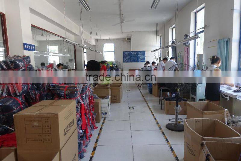 2017 top design fitted wholesale latest design mens tracksuit with slim fit size