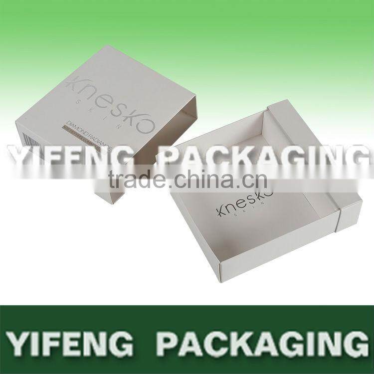 Hand-made Christmas colourful jewellery box packaging