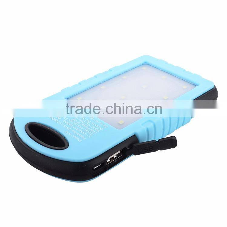 5000mah waterproof solar power bank with camping lamp
