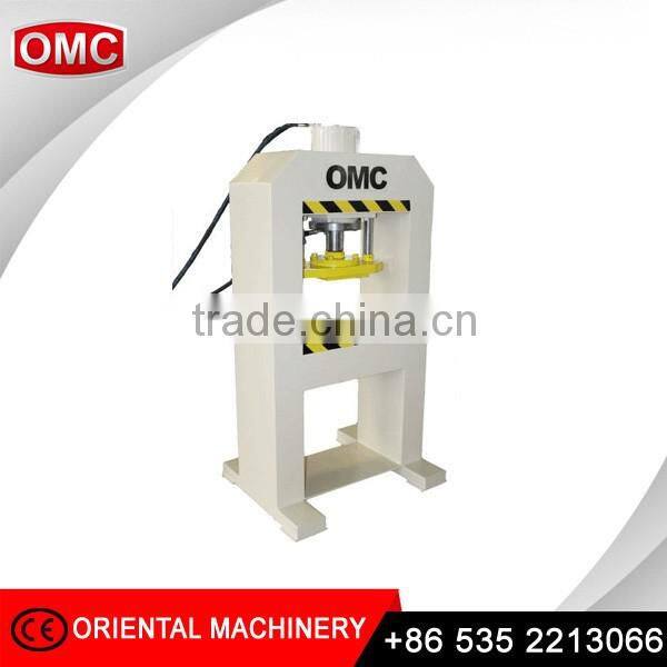 Hydraulic stone splitter machine for natural surface stone