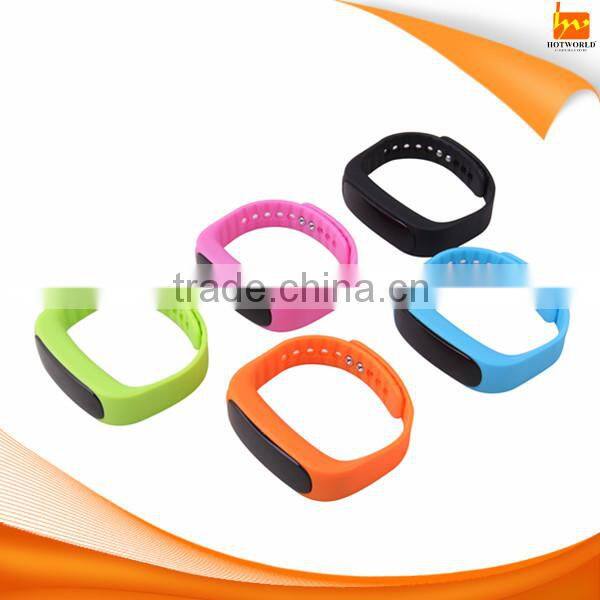 Fitness sport bluetooth programmable vibrating bracelet watch
