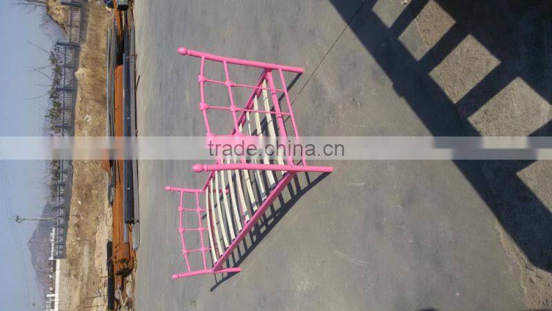 Kids metal bed