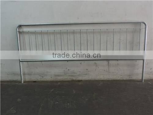 China Alibaba Cheap Round Pipe Galvanized Temporary Fence , Australia Temporary Fence