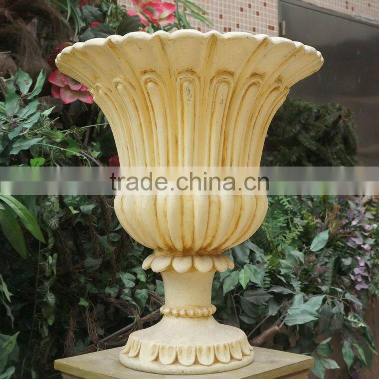 Modern garden planter