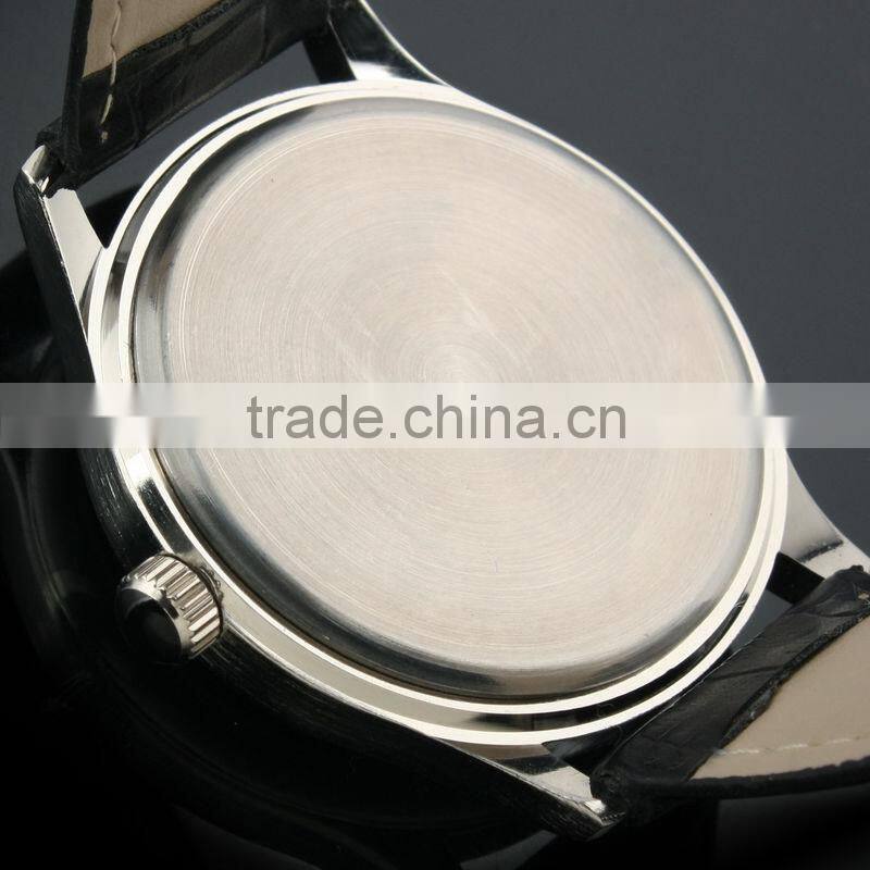 New Classic Black Dial Elegant Men Leather Strap Man's Quartz Watch WM244
