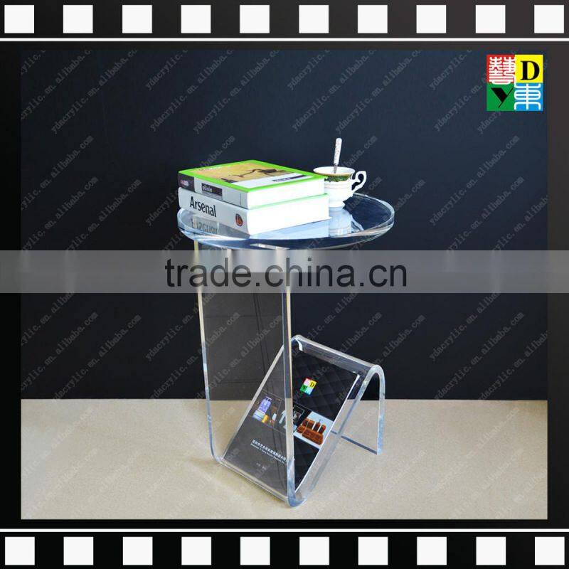 2016 Hot bending creative clear acrylic living room coffee table with brochure holder from China