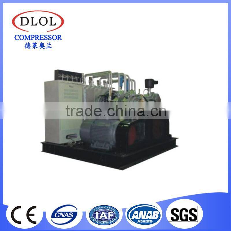 Air-cooled piston-type middle and high pressure compressor