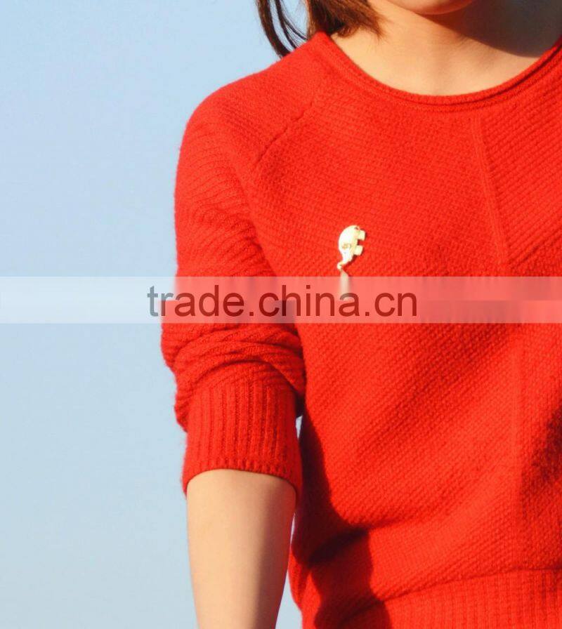 Wholesale Aolly Elephant Shape Animal Brooch Pin