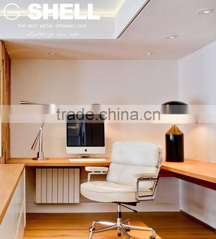 Factory price cordless led table lamp