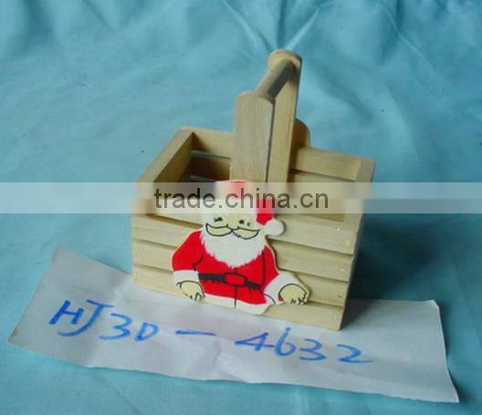 Mini wooden basket with handles for Christmas