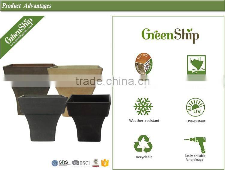 black square plastic flower pots