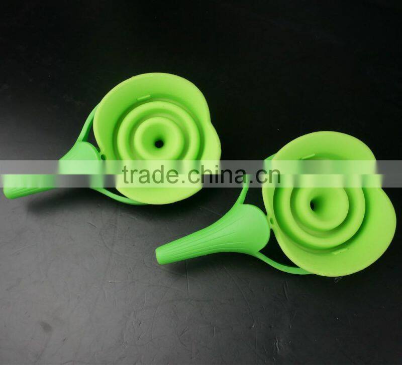 16126 silicone folding funnel with pp handle