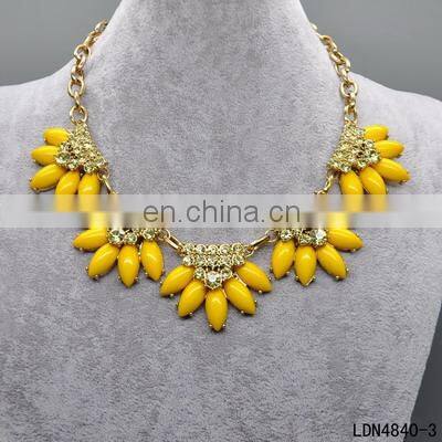 Bib and foral orange pendant with transperament crystal bib necklace jewelry