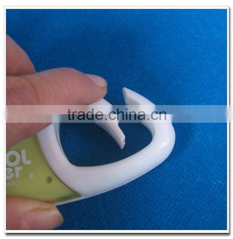 China product plastic mini electric fan with carabiner