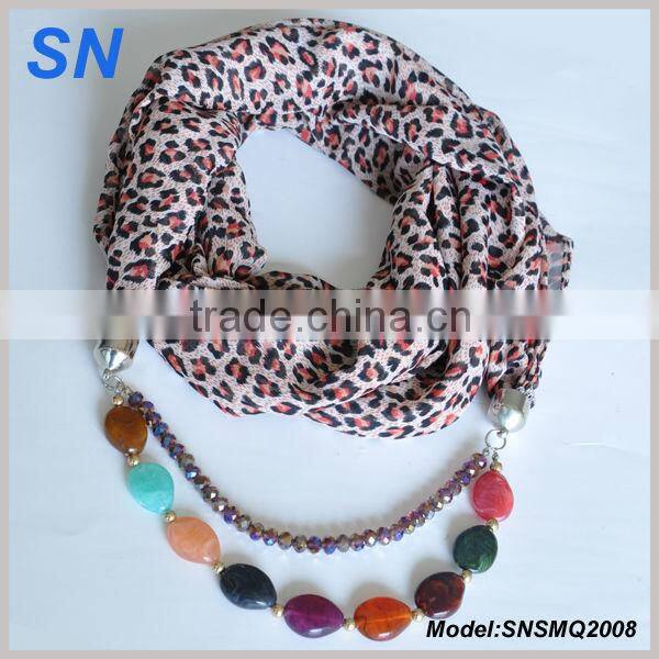 Beads chain pendant scarf color texture design scarf