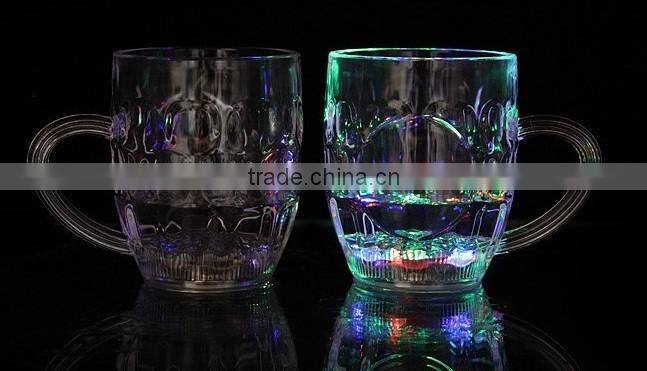 Bar supplies manufacturers wholesale Colorful LED Cup fluorescence induction into the shiny cup