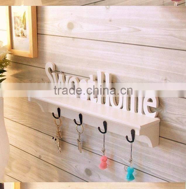 Decorate wooden wall hanging