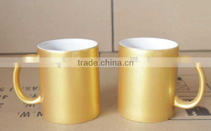 new desigh gold color porcelain mug with big handle wholesale