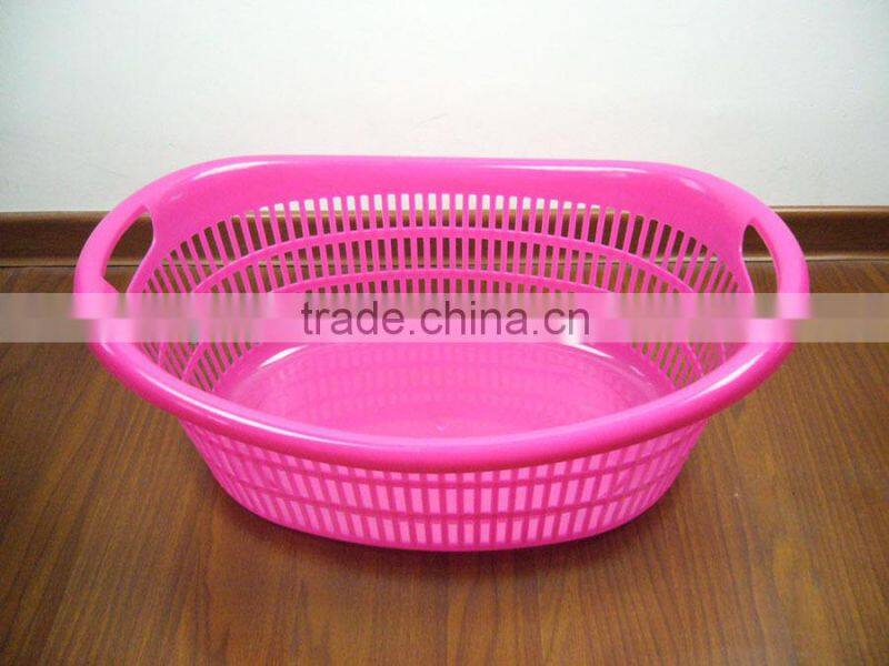 Oval plastic laundry basket hamper