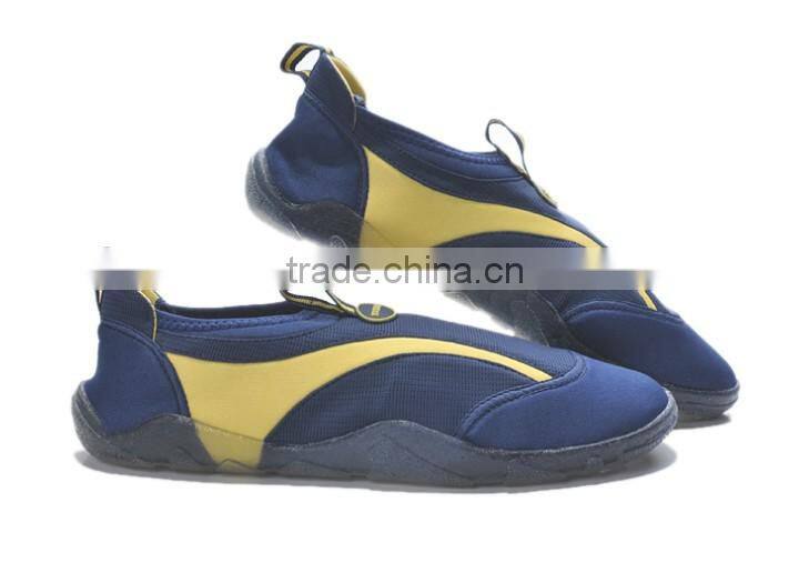 outdoor mesh water shoes casual fashion for men made in jinjiang factory, adults casual shoes relaxation on the beach for male