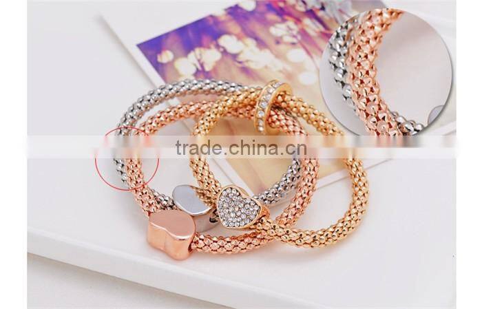 Factory wholesale environmental zinc alloy full created diamond heart pendant charm bracelet