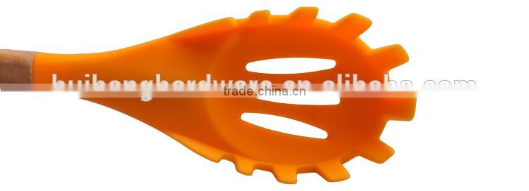 F01-5 Spaghetti scoop/spaghetti server/silicone utensils with wooden handle